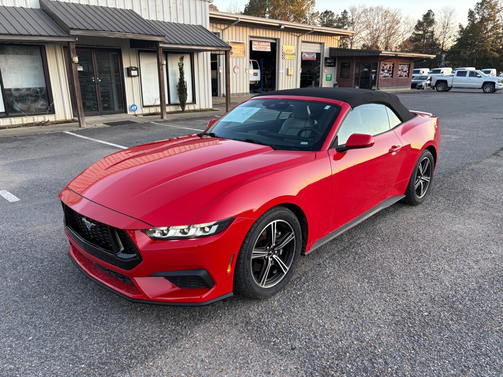 2024 Ford Mustang Image 1