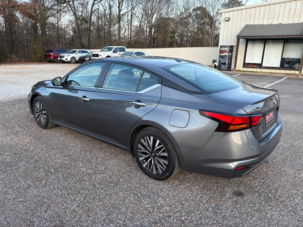 2024 Nissan Altima Image 3