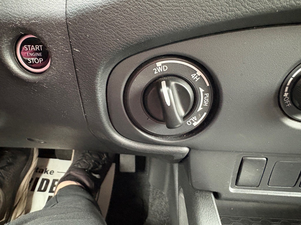 2023 Nissan Frontier Image 11