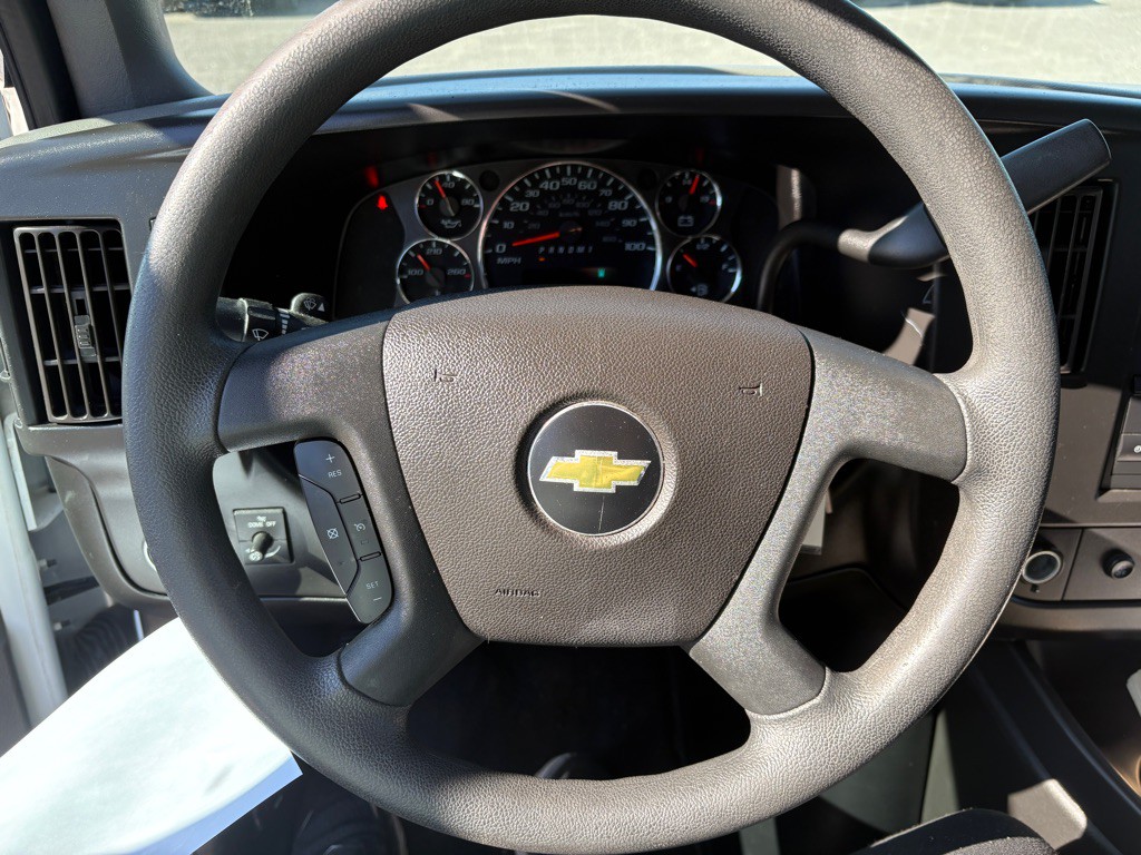 2020 Chevrolet Express Image 7