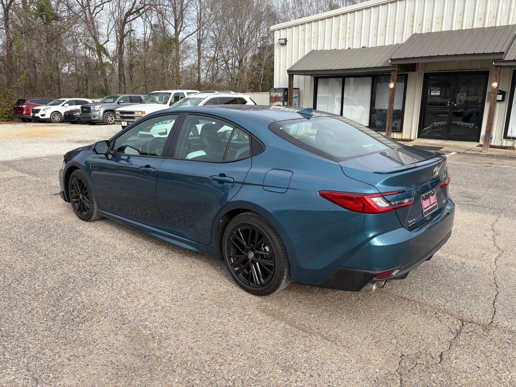 2025 Toyota Camry Image 4