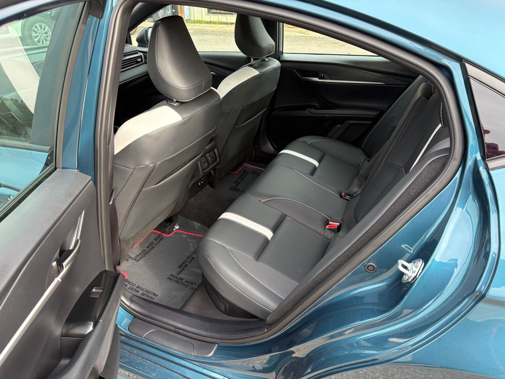 2025 Toyota Camry Image 5