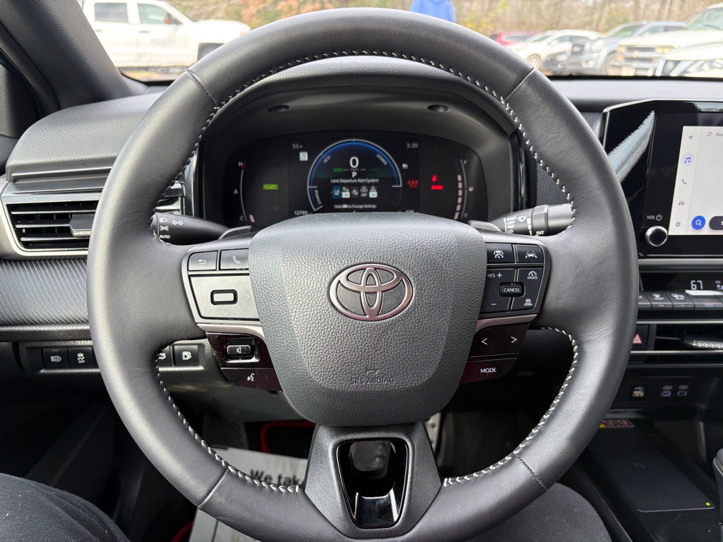 2025 Toyota Camry Image 7