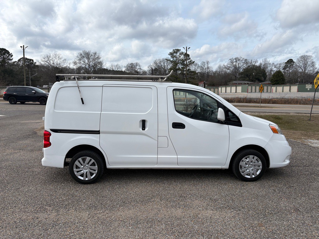 2020 Nissan NV200 Image 2