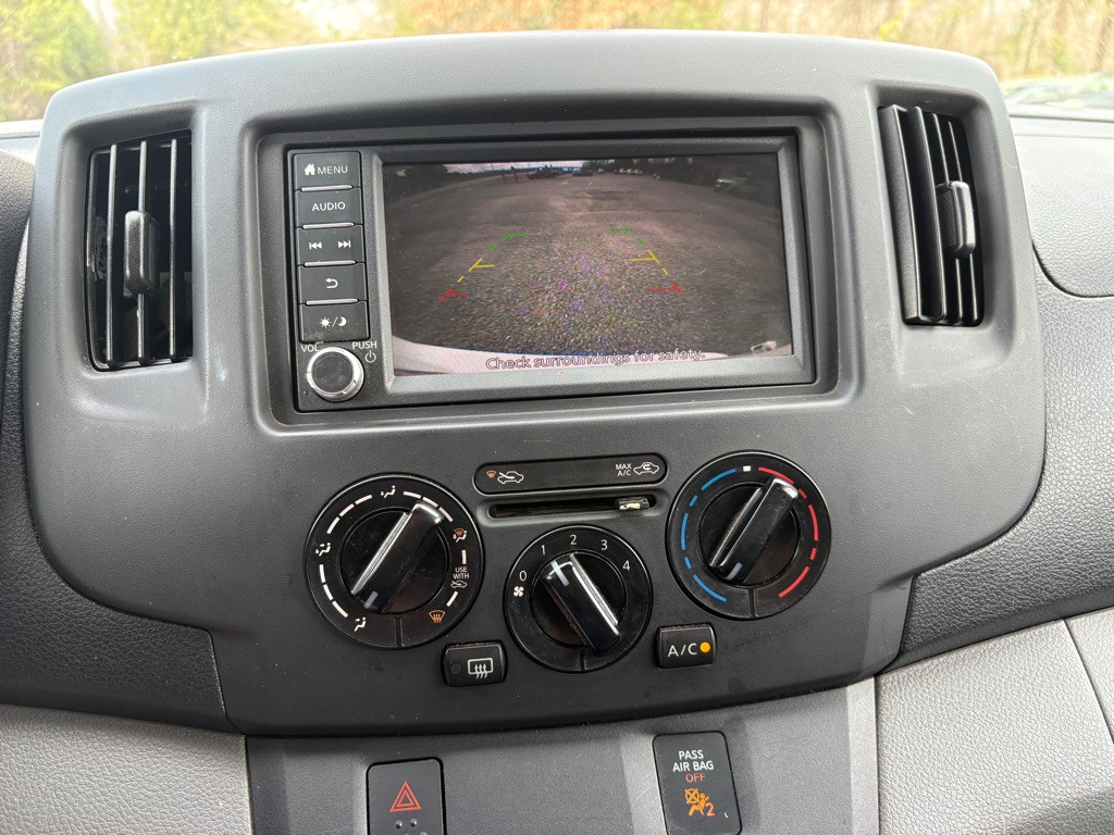 2020 Nissan NV200 Image 12