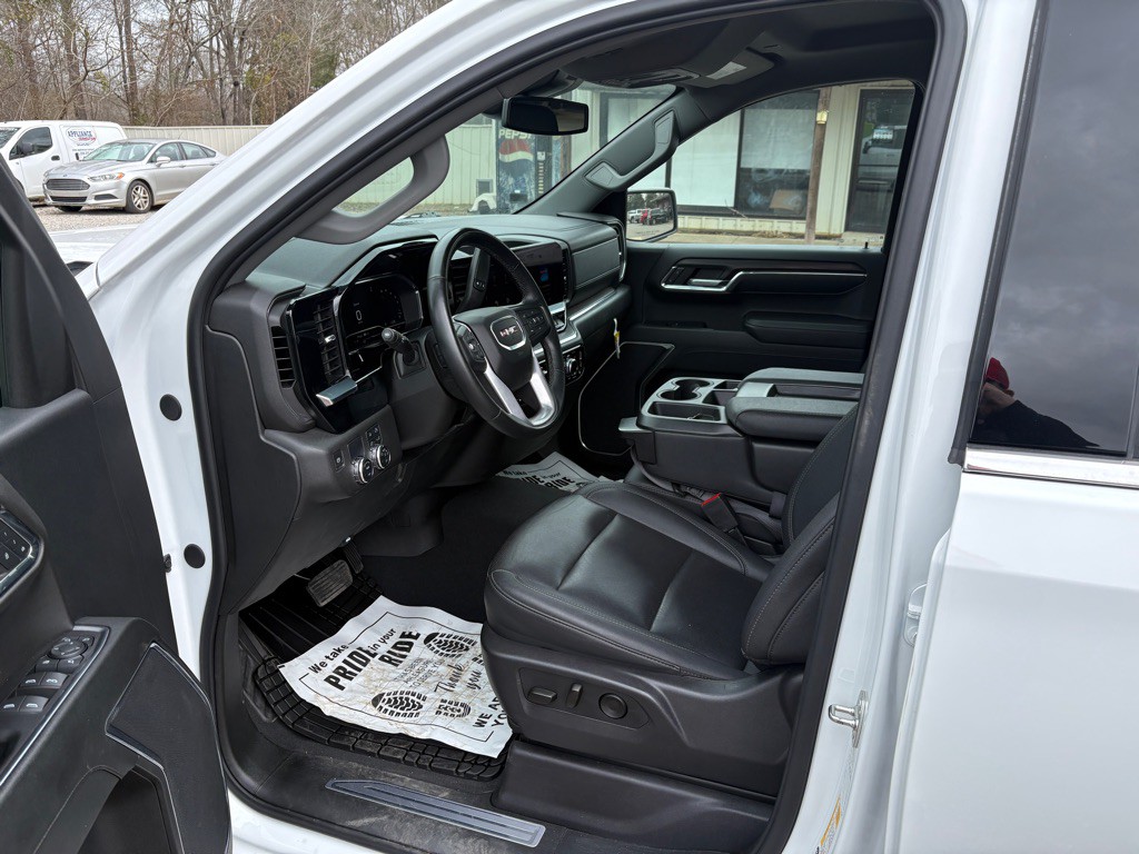 2024 GMC Sierra Image 6