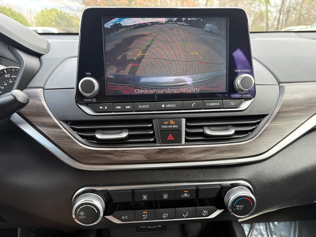 2024 Nissan Altima Image 9