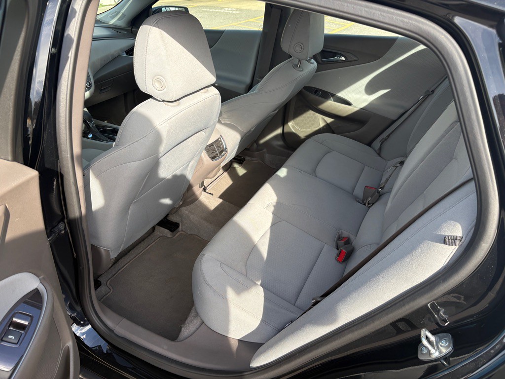 2025 Chevrolet Malibu Image 4