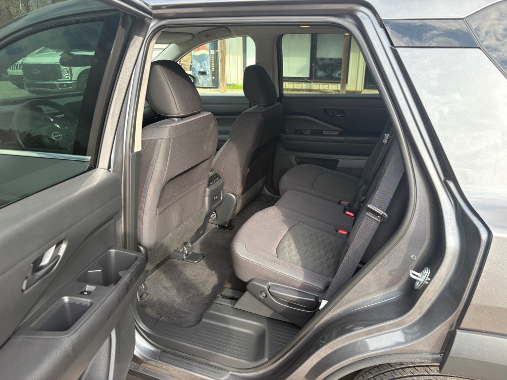 2024 Nissan Pathfinder Image 6