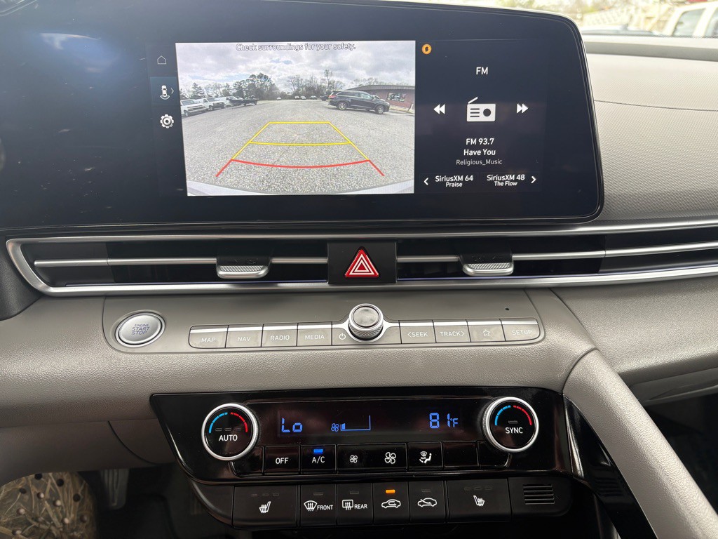 2025 Hyundai Elantra Image 9