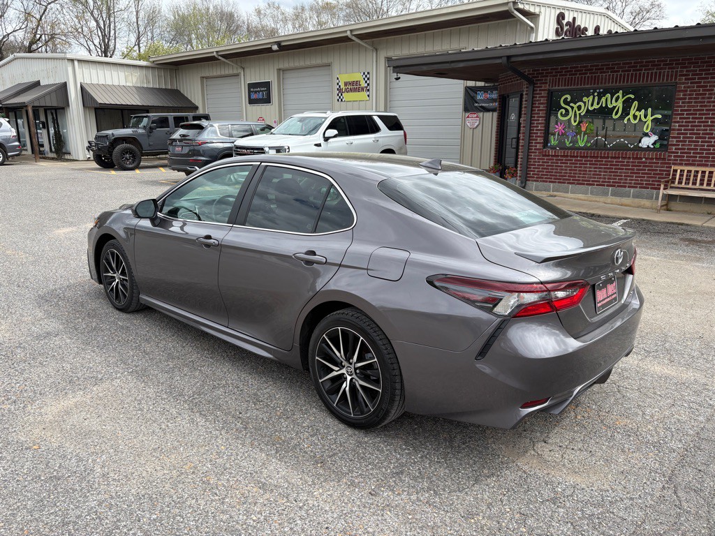 2024 Toyota Camry Image 3