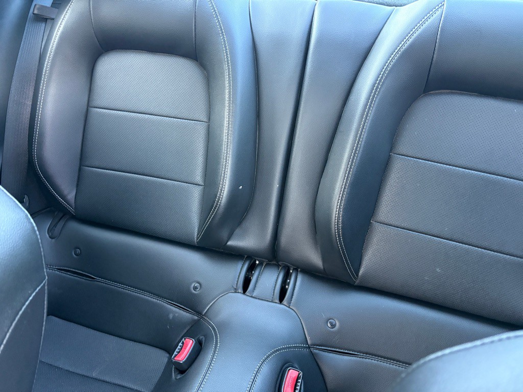 2017 Ford Mustang Image 4