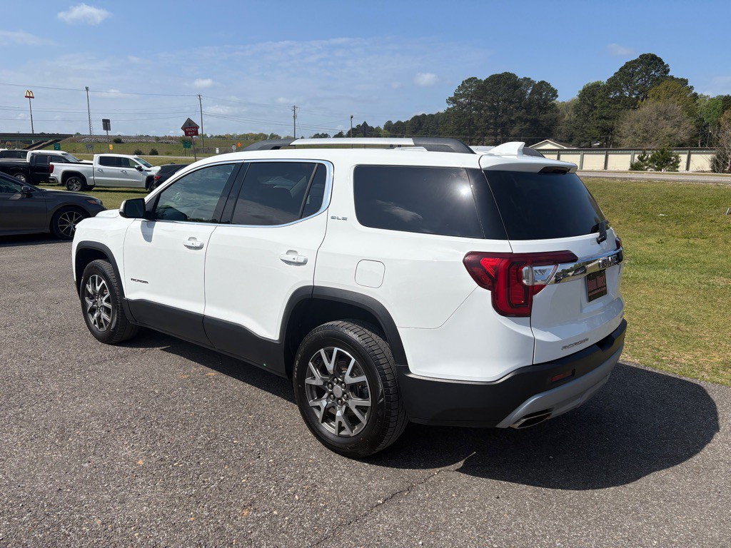 2020 GMC Acadia Image 3