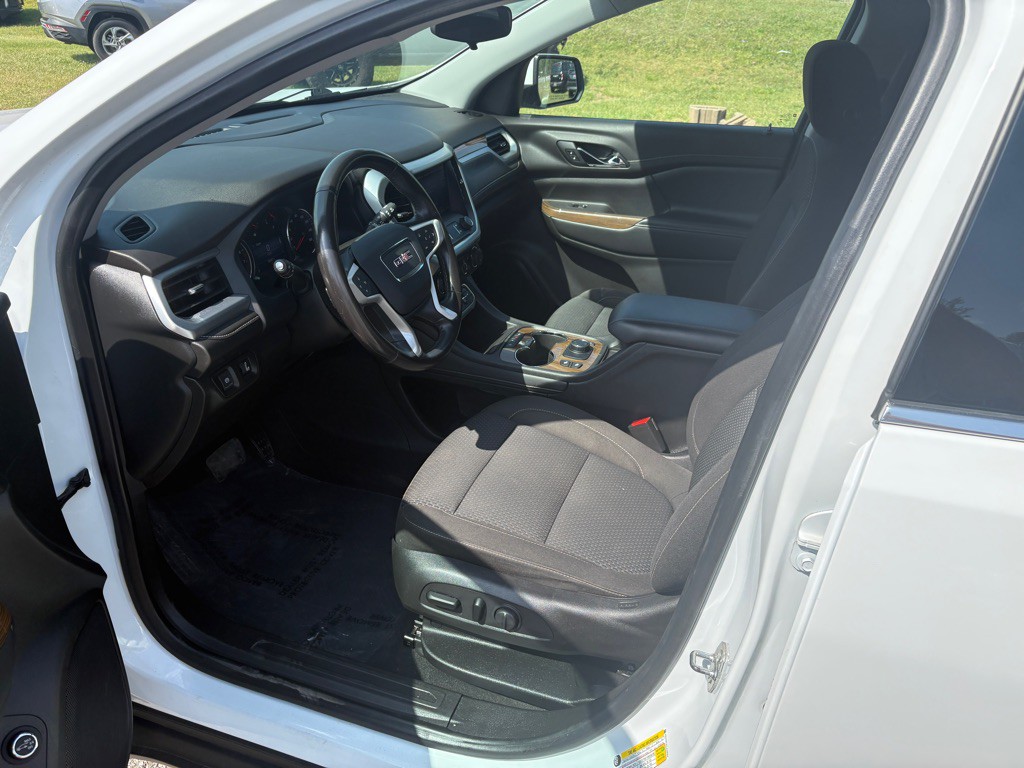 2020 GMC Acadia Image 7