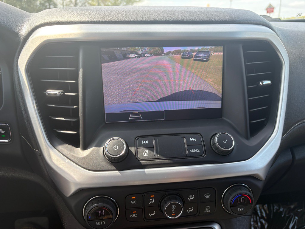 2020 GMC Acadia Image 11