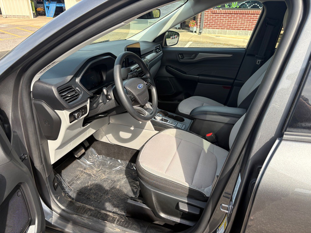 2025 Ford Escape Image 5