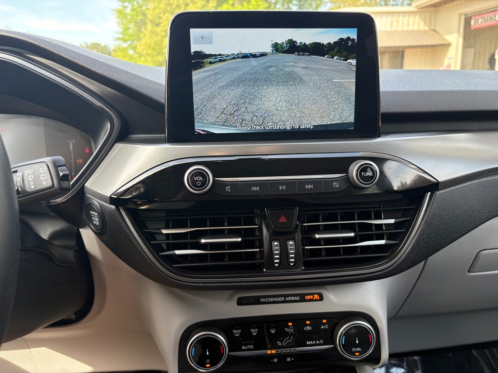 2025 Ford Escape Image 9