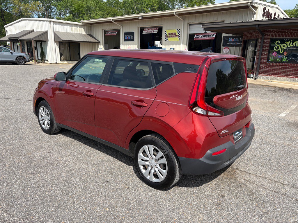 2022 Kia Soul Image 3