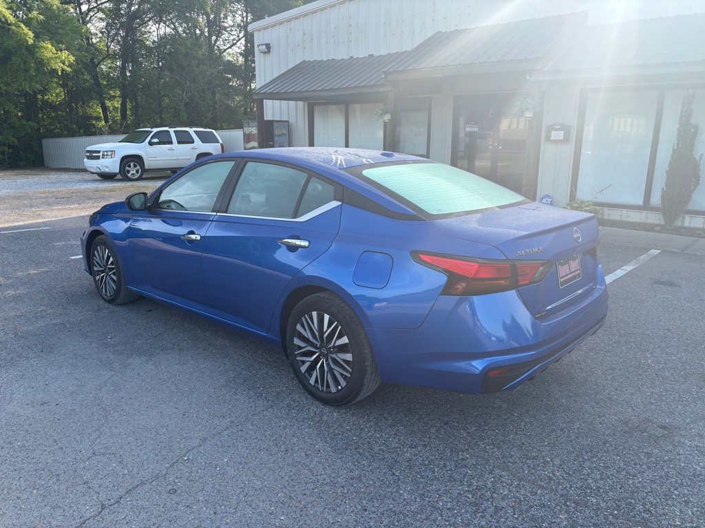 2025 Nissan Altima Image 3