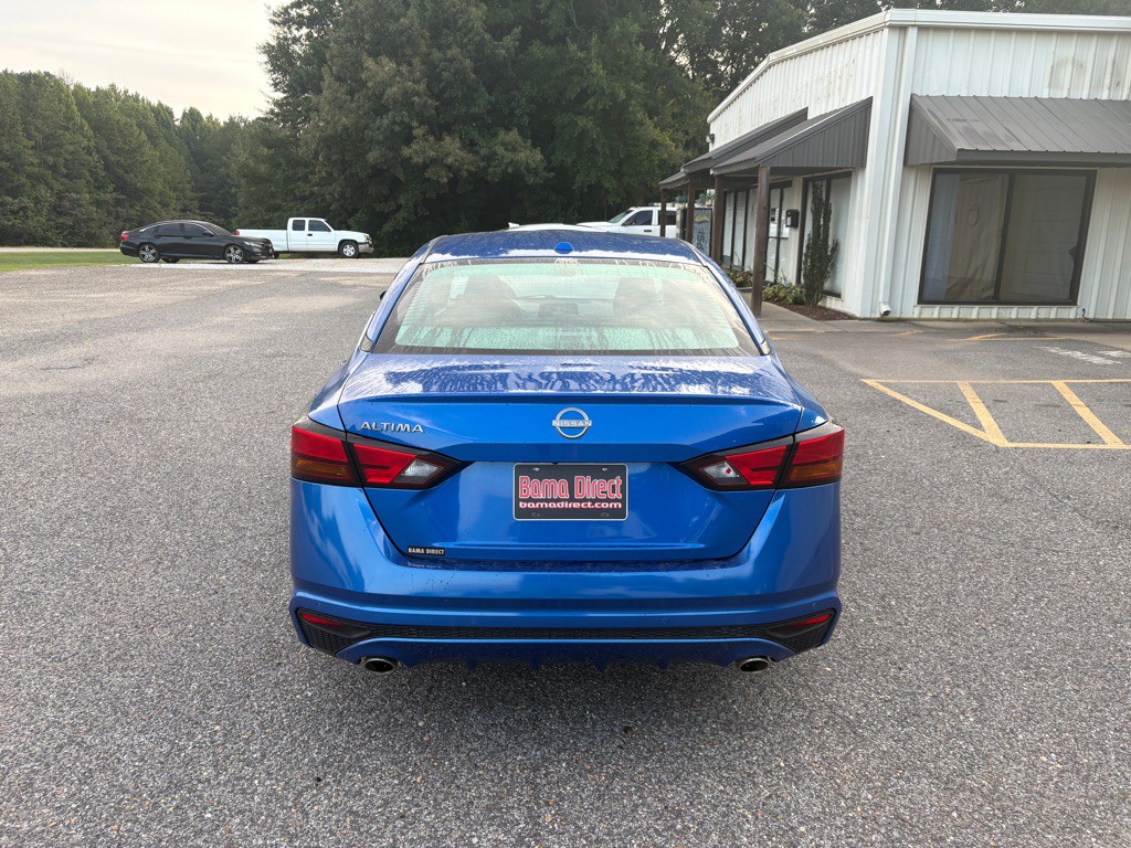 2025 Nissan Altima Image 3
