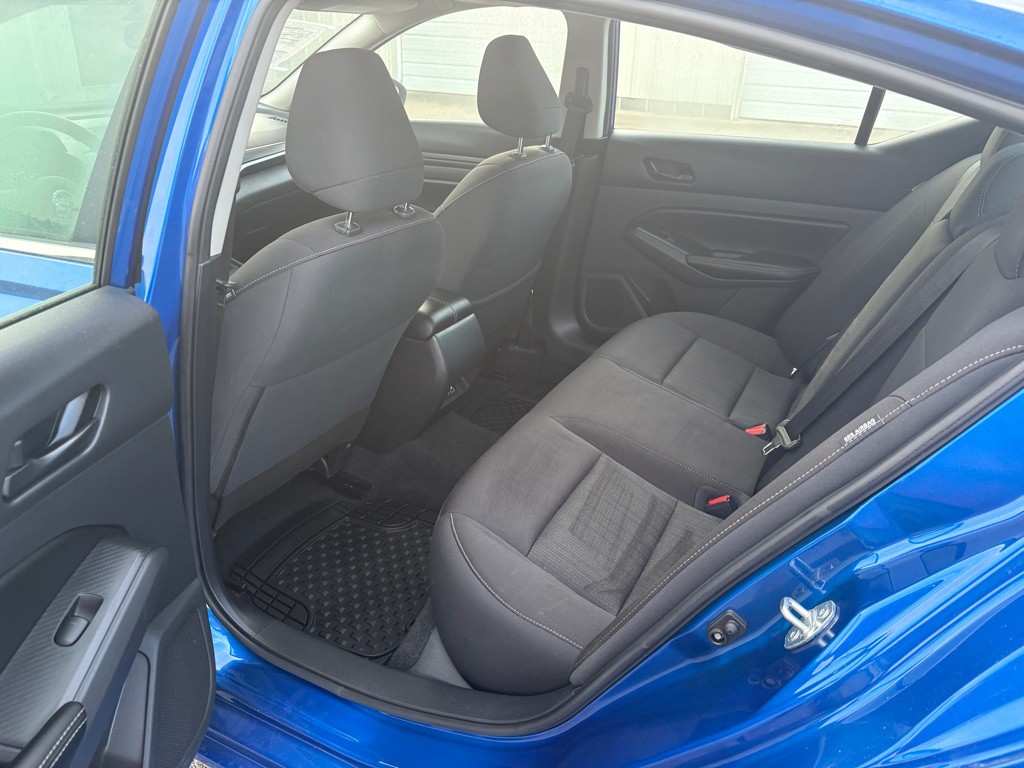 2025 Nissan Altima Image 5