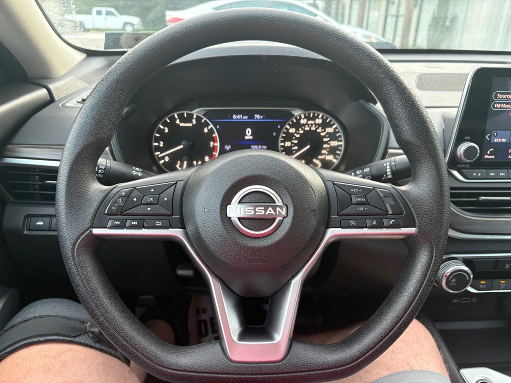 2025 Nissan Altima Image 7
