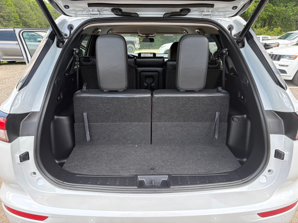 2024 Mitsubishi Outlander Image 4