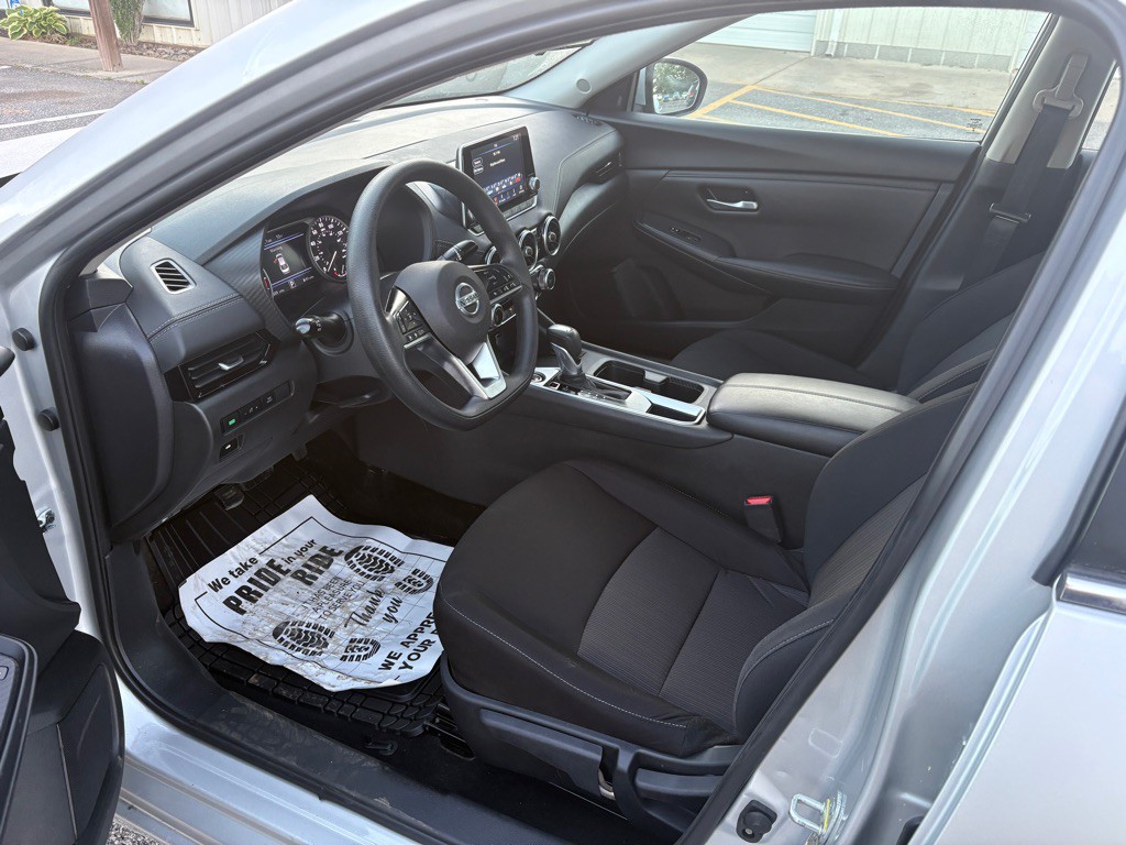 2023 Nissan Sentra Image 5