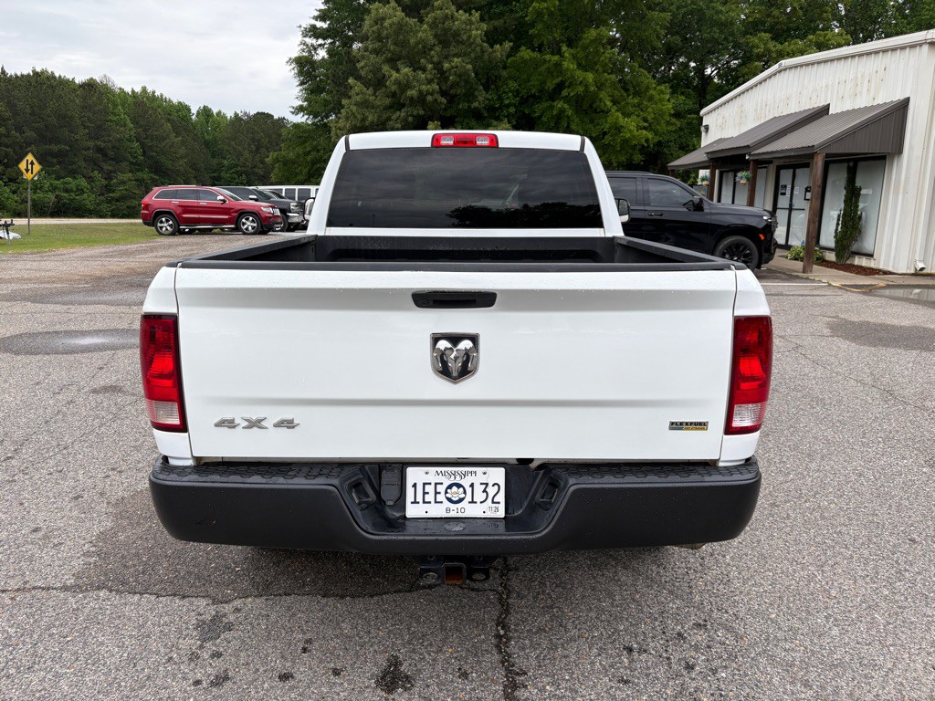 2019 RAM 1500 Image 3