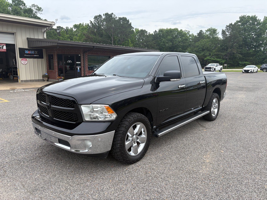 2016 RAM 1500 Image 1