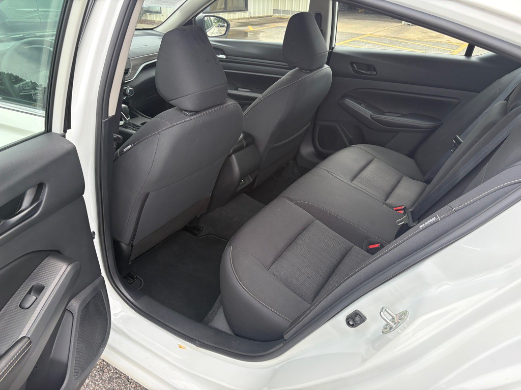 2025 Nissan Altima Image 4