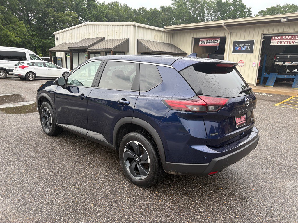 2024 Nissan Rogue Image 3