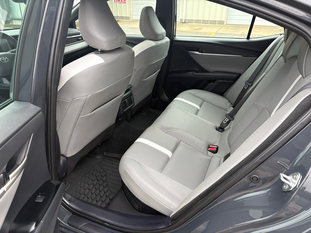 2025 Toyota Camry Image 5
