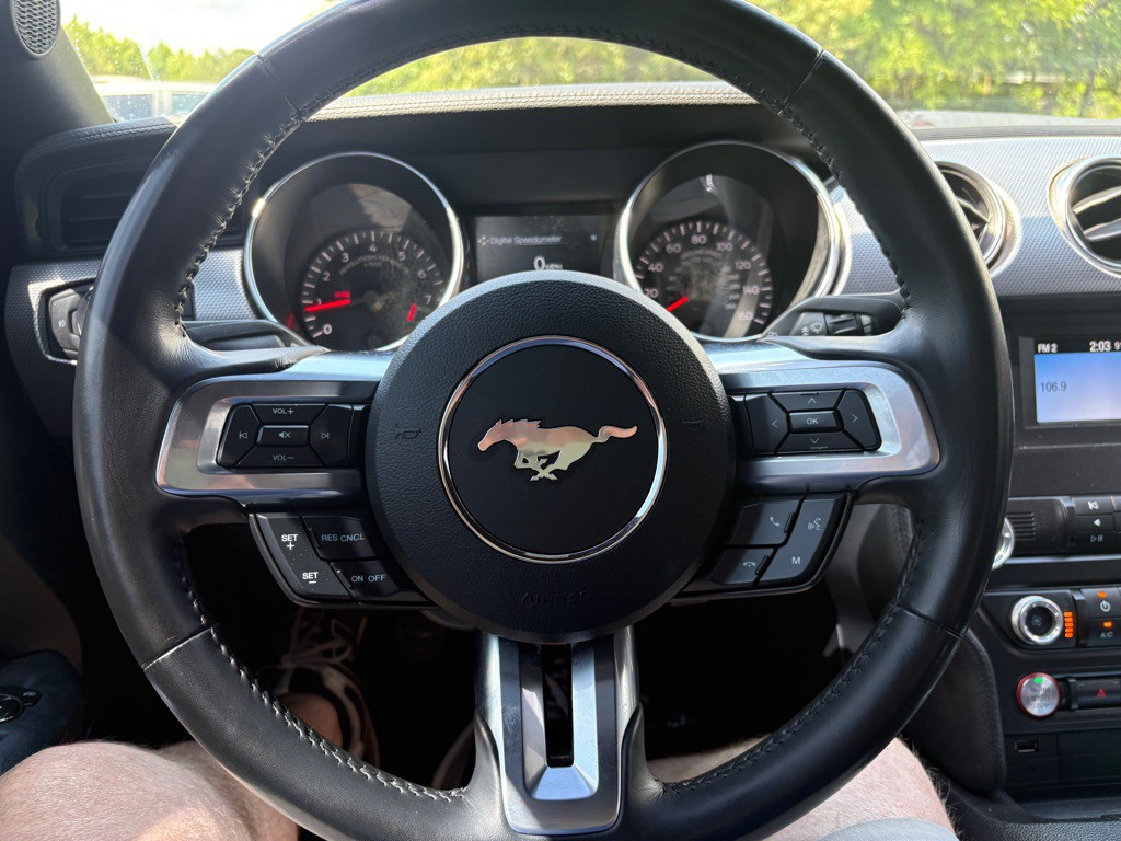 2020 Ford Mustang Image 7