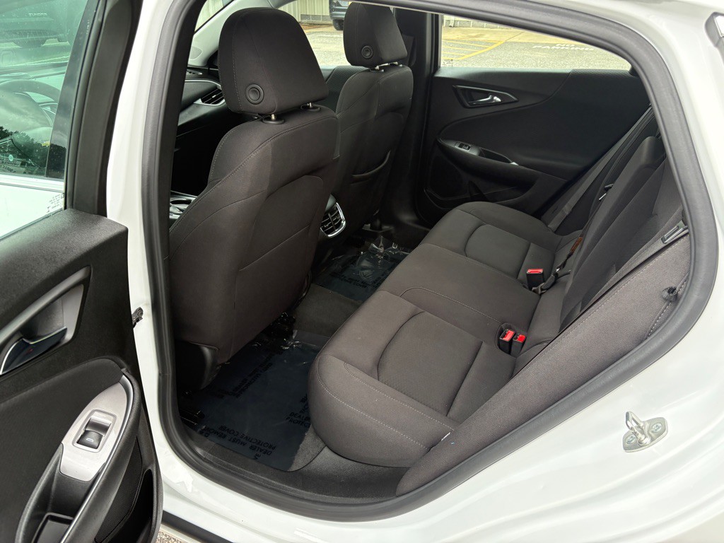 2024 Chevrolet Malibu Image 5
