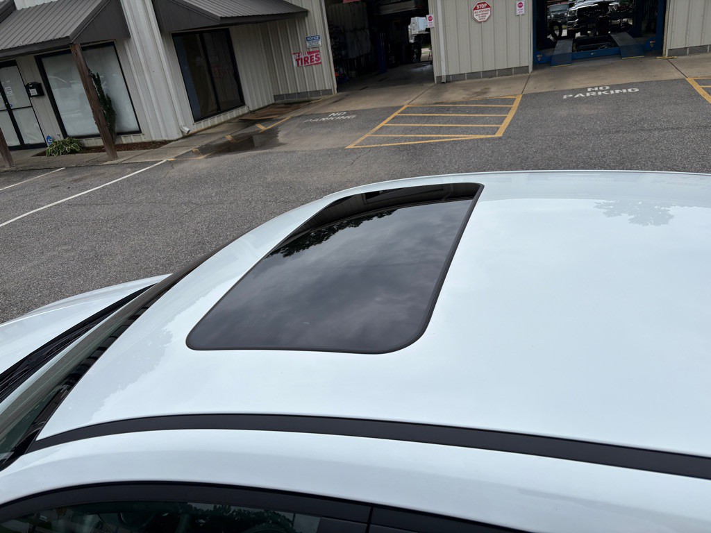 2025 Hyundai Elantra Image 5