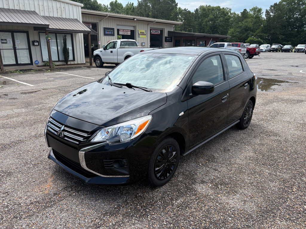 2024 Mitsubishi Mirage Image 1
