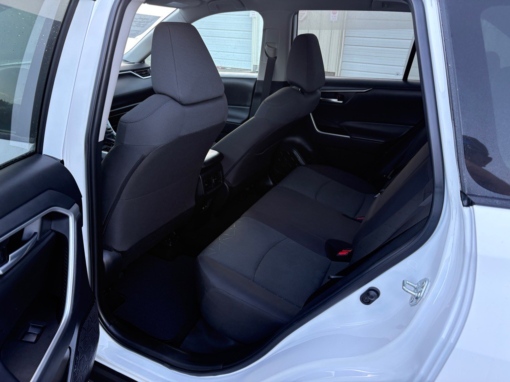 2024 Toyota Rav4 Image 5