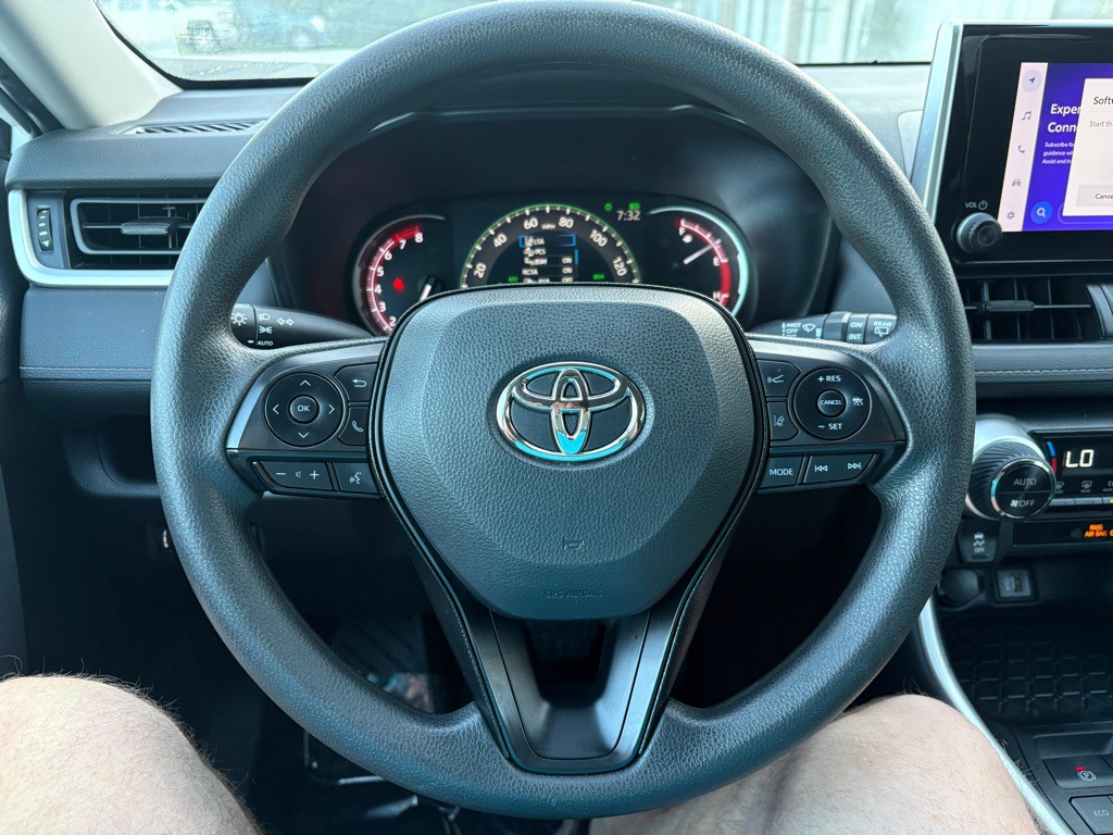 2024 Toyota Rav4 Image 7