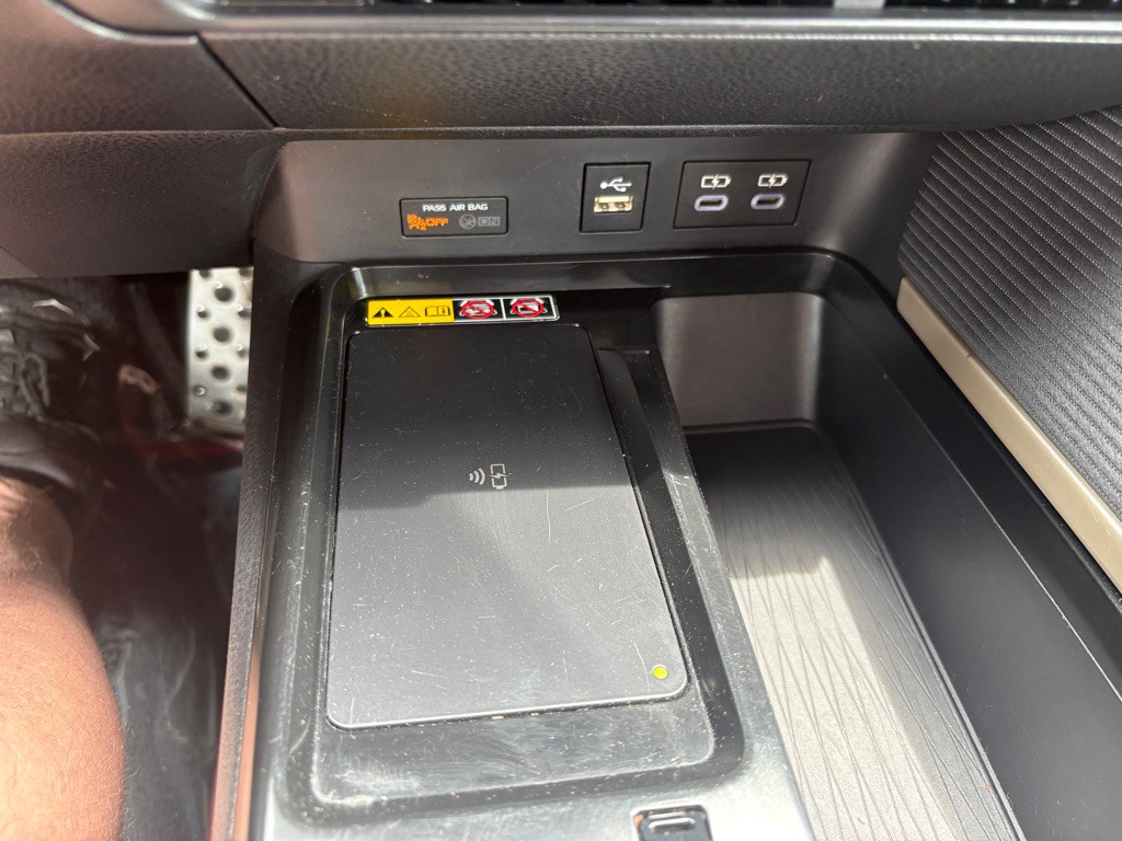 2025 Toyota Camry Image 11