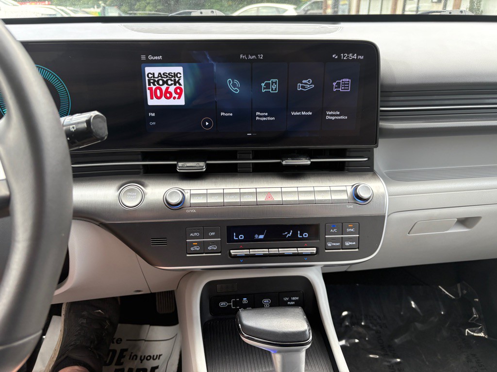 2025 Hyundai Kona Image 9