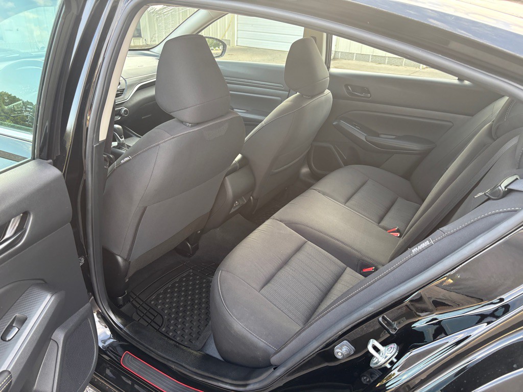 2025 Nissan Altima Image 4