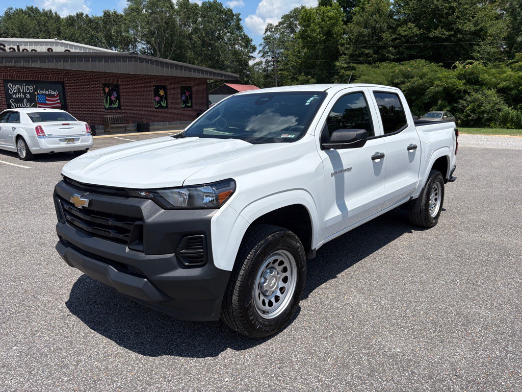 2024 Chevrolet Colorado Image 1