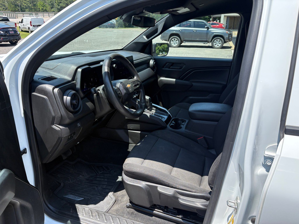 2024 Chevrolet Colorado Image 6