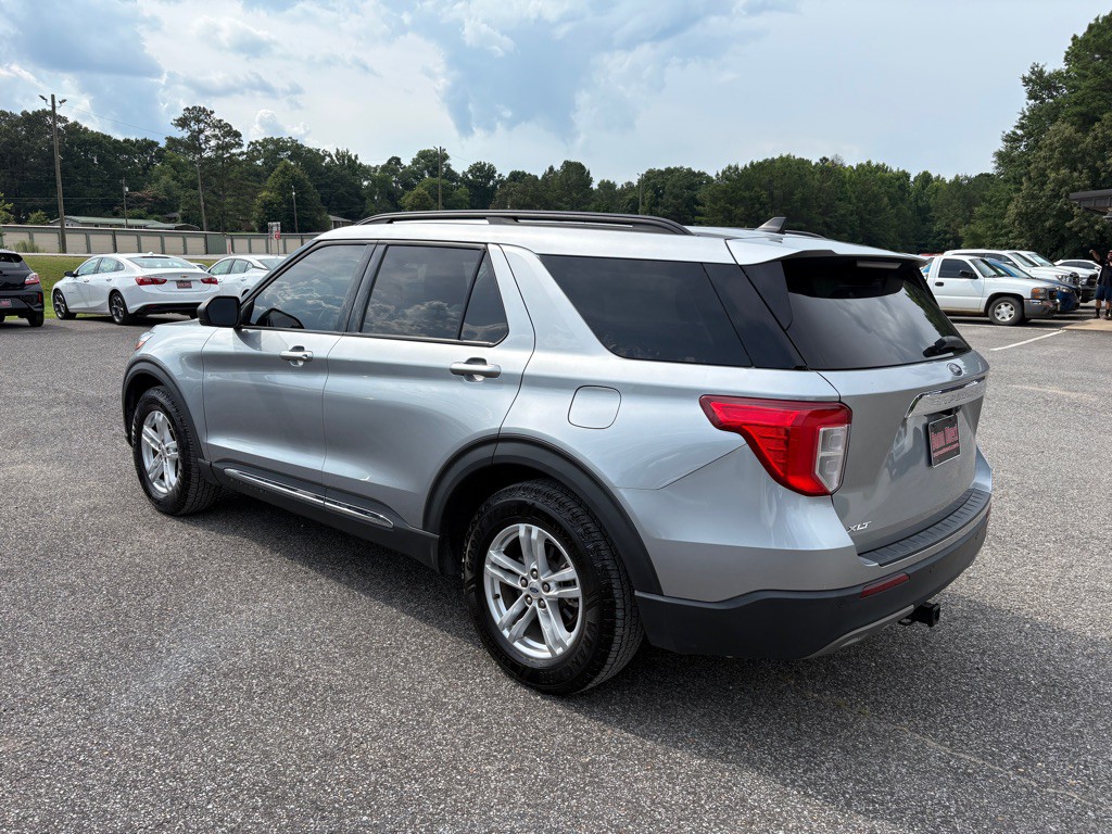 2022 Ford Explorer Image 4