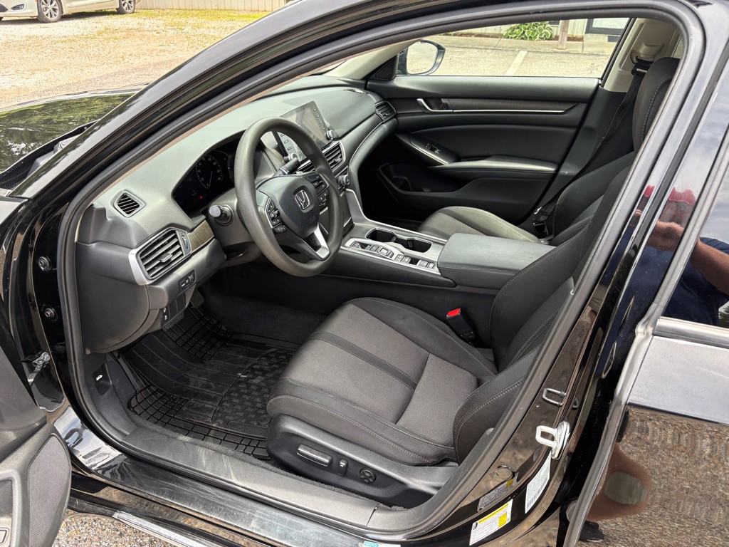 2021 Honda Accord Image 6