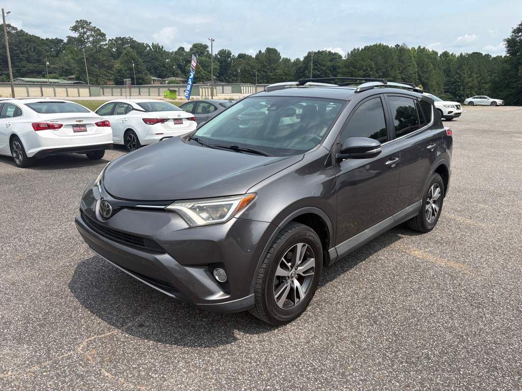 2017 Toyota Rav4 Image 1