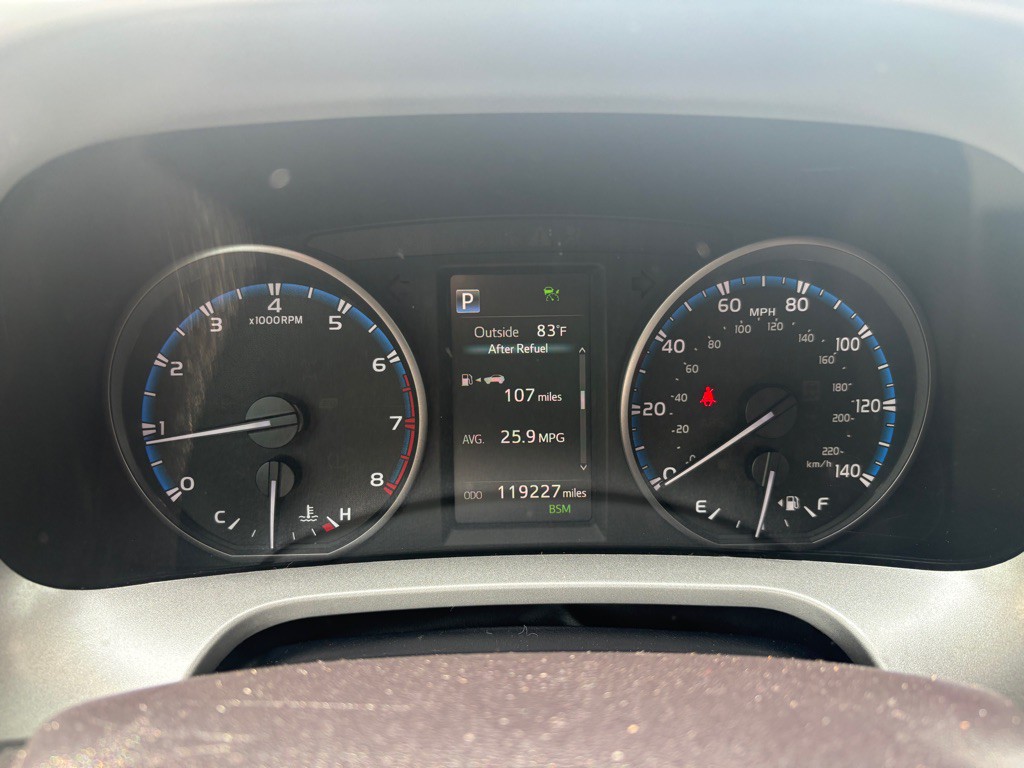 2017 Toyota Rav4 Image 9