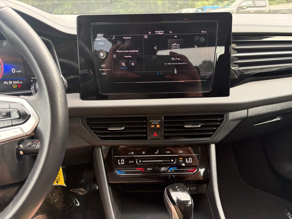 2025 Volkswagen Jetta Image 8