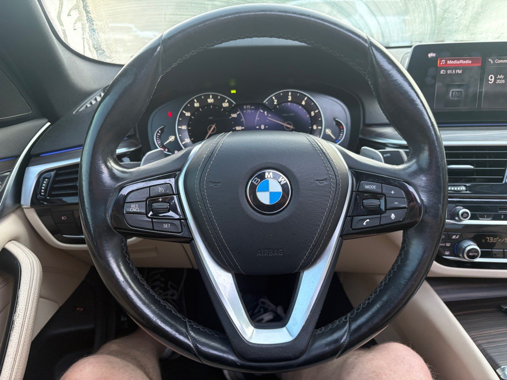 2017 BMW 5 Series Image 9
